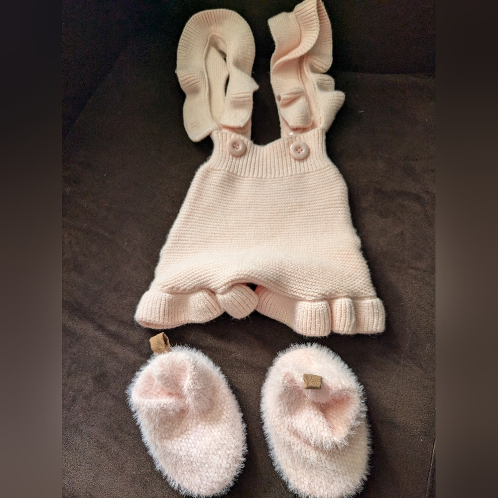 So'Dorable Pink Bloomer Overalls Photo Outfit with Fuzzy Booties